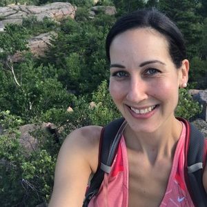 Meet your Posher, Stephanie